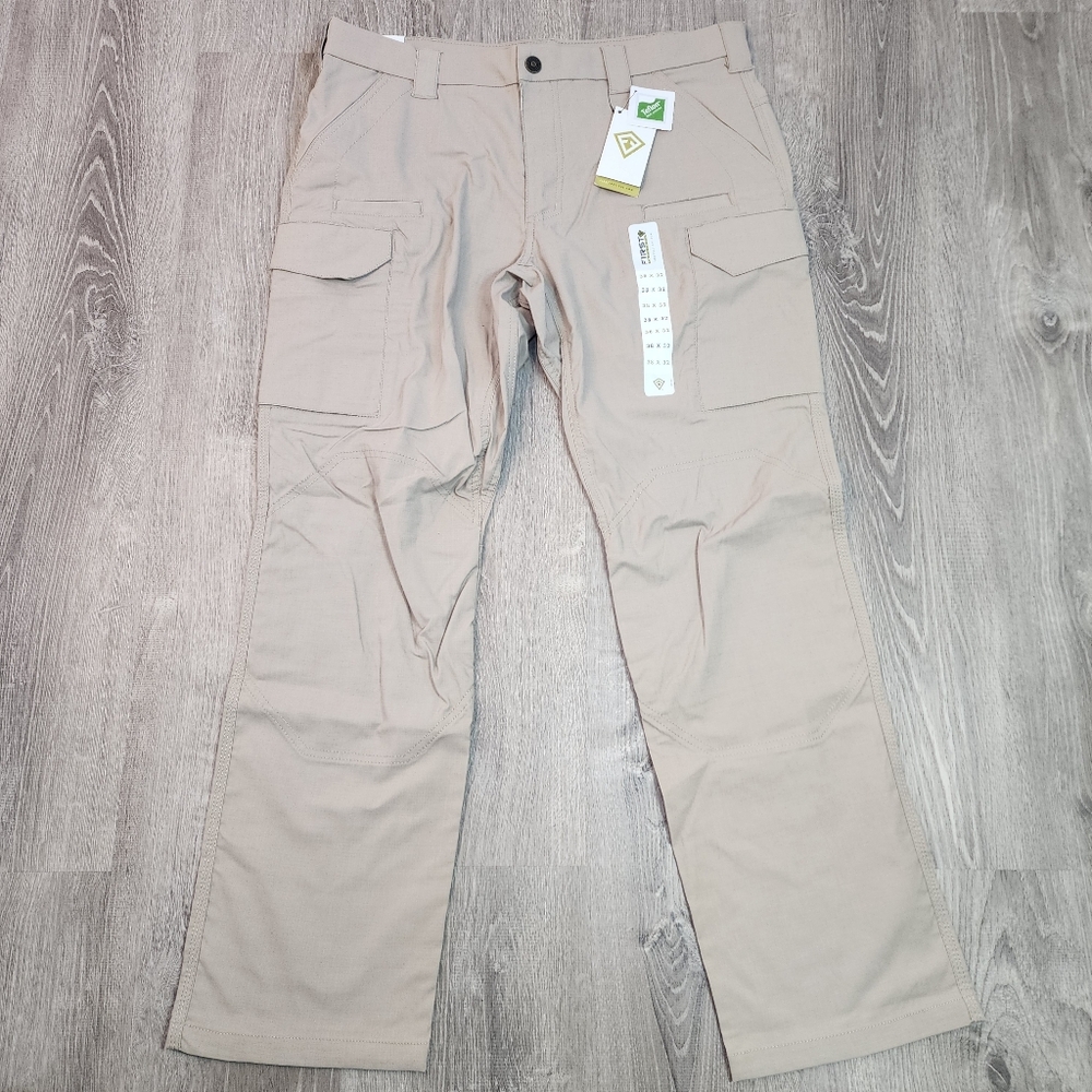 NWT FIRST TACTICAL V2 Khaki Cargo Work Pant Men's 38/32
